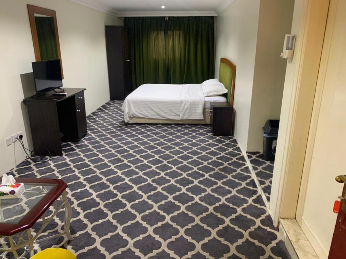 Al Aziziyah Hotel&suites Khamis Mushait Esterno foto