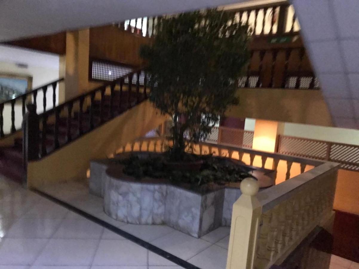 Al Aziziyah Hotel&suites Khamis Mushait Esterno foto