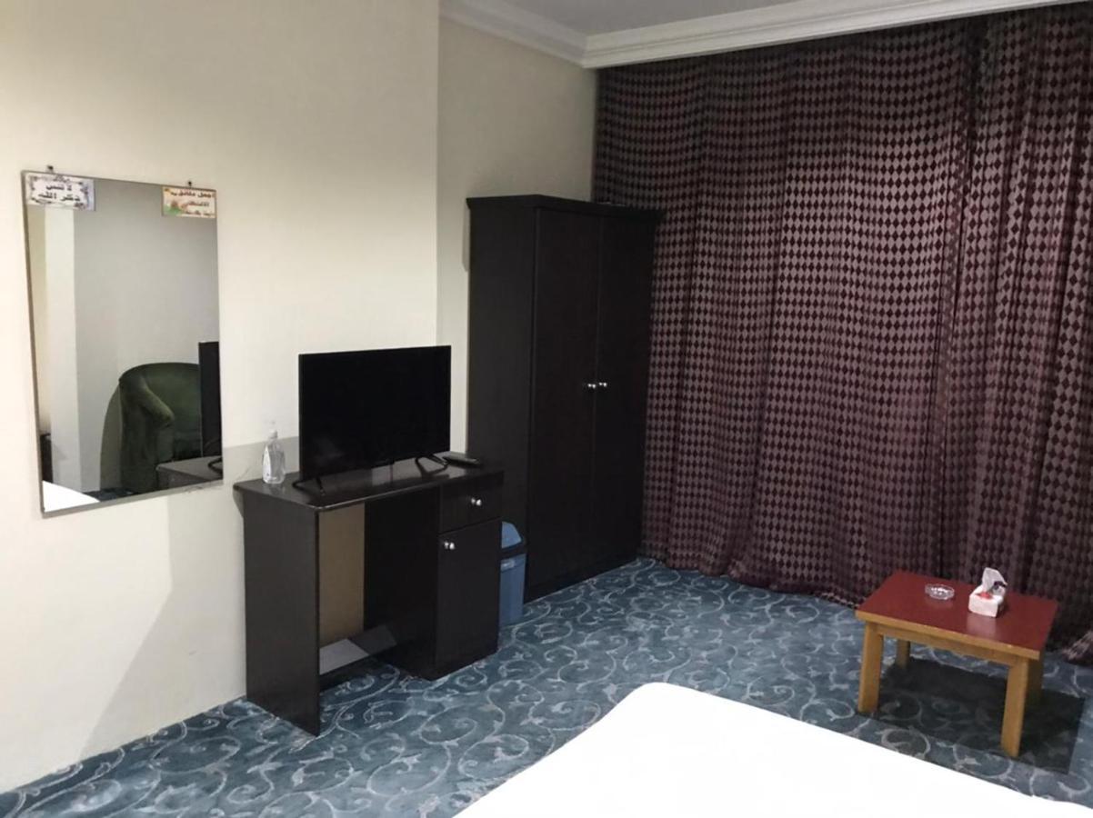Al Aziziyah Hotel&suites Khamis Mushait Esterno foto