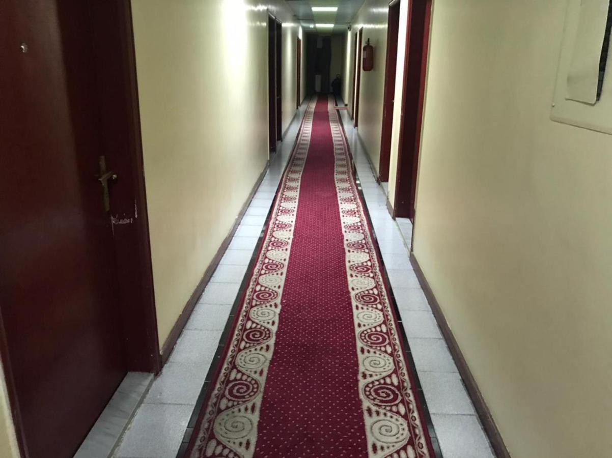 Al Aziziyah Hotel&suites Khamis Mushait Esterno foto