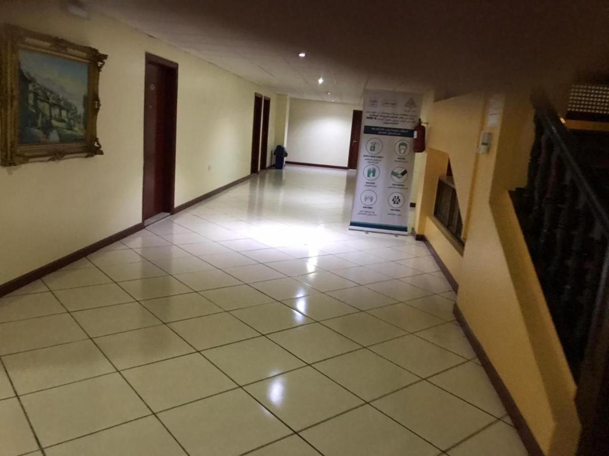 Al Aziziyah Hotel&suites Khamis Mushait Esterno foto