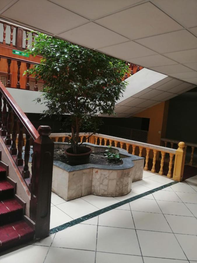 Al Aziziyah Hotel&suites Khamis Mushait Esterno foto