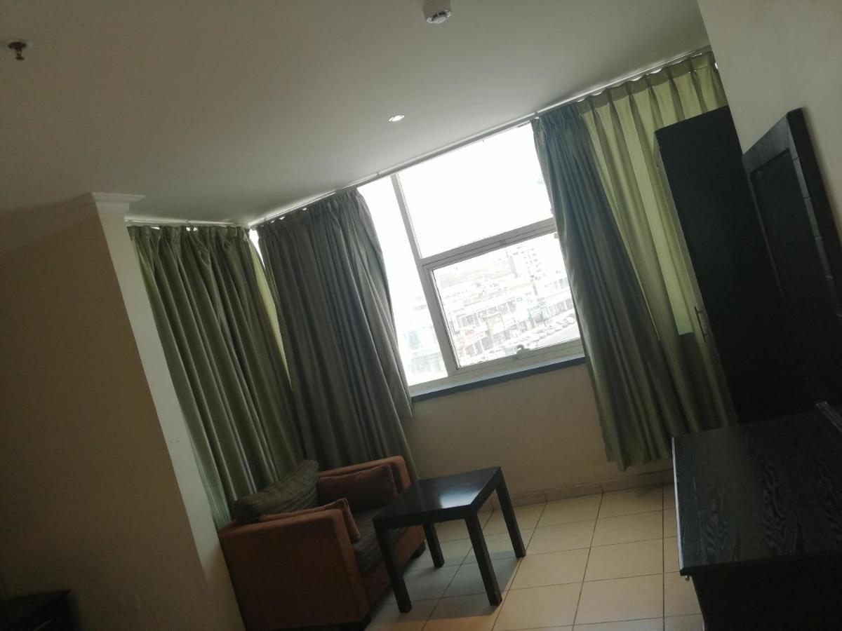 Al Aziziyah Hotel&suites Khamis Mushait Esterno foto