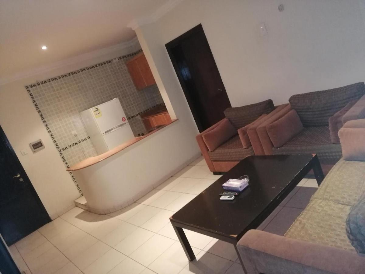 Al Aziziyah Hotel&suites Khamis Mushait Esterno foto