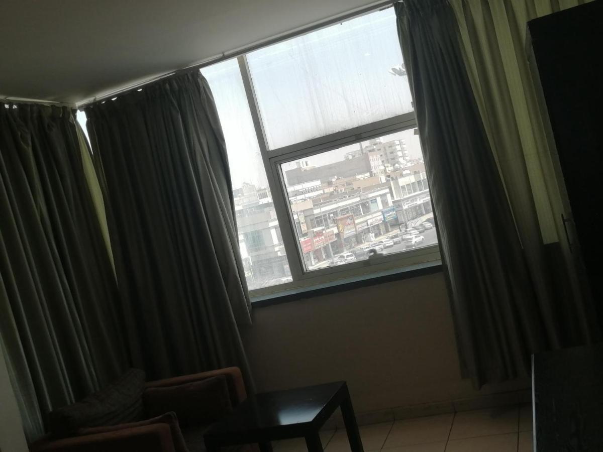 Al Aziziyah Hotel&suites Khamis Mushait Esterno foto